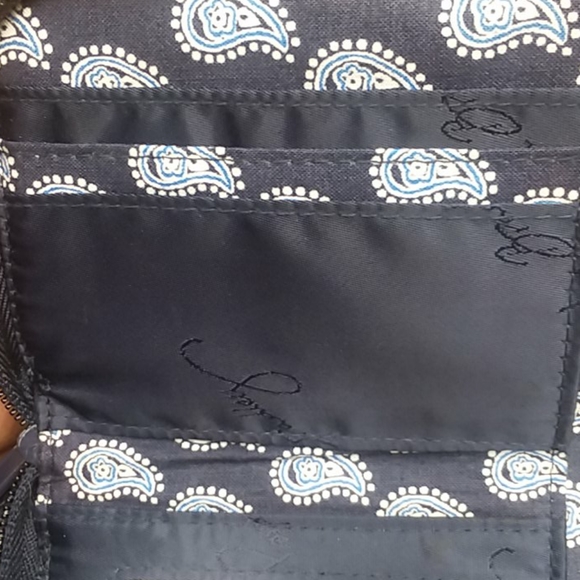 Vera Bradley quilted wallet - Picture 6 of 9